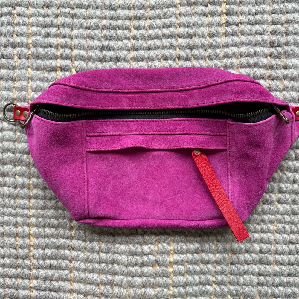 Parker Thatch Cross your Heart Sling *Bag Only